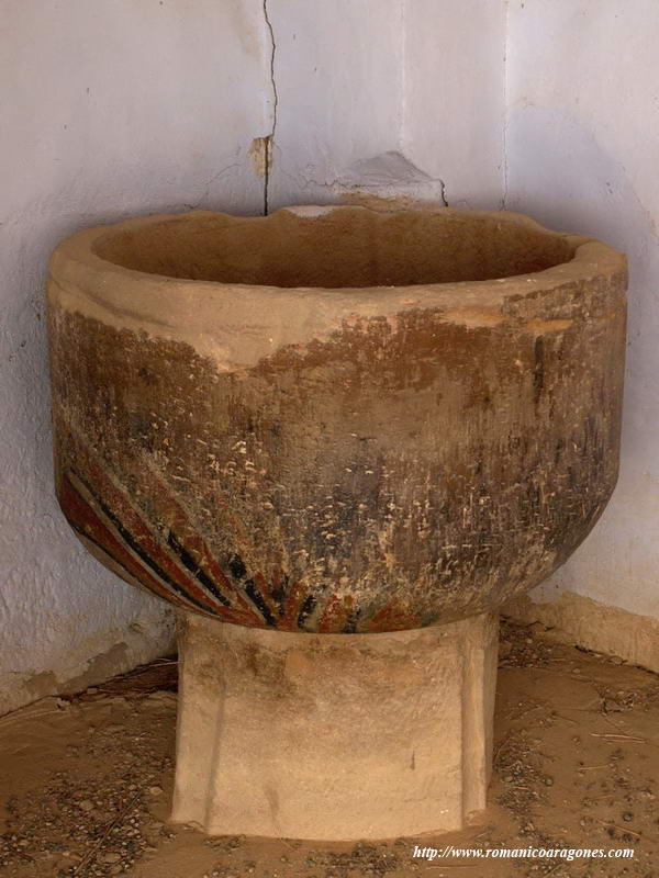 PILA BAUTISMAL